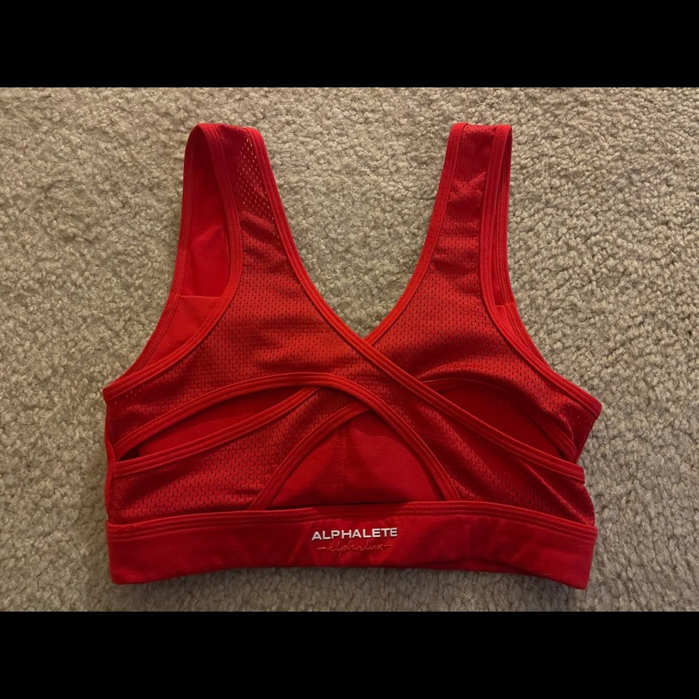 S alphalete elite bra